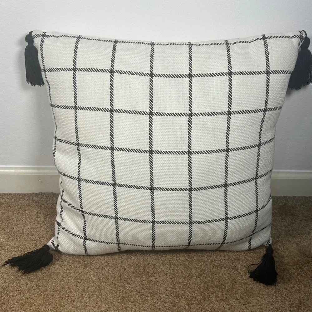 Merry Christmas Black and Cream Plaid Decorative Throw Pillow with Tassels 18x18